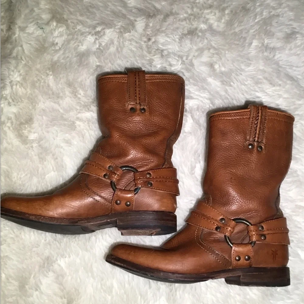 Frye brown women’s brown leather riding boots size 6